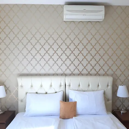 Trendy Deluxe Lejlighedshotel 4*