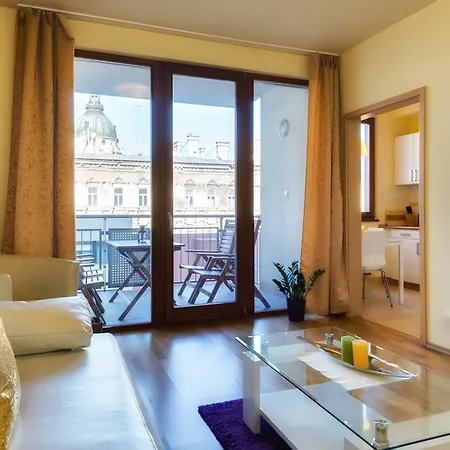 Trendy Deluxe 4* Budapesta