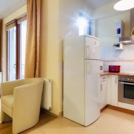 Trendy Deluxe Aparthotel 4*