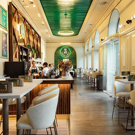 Trendy Deluxe Apartmanhotel 4*