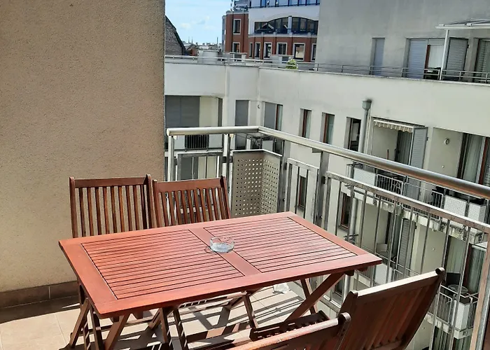 公寓式酒店 时尚风豪华公寓酒店 4*