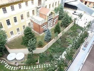 时尚风豪华公寓酒店 4*