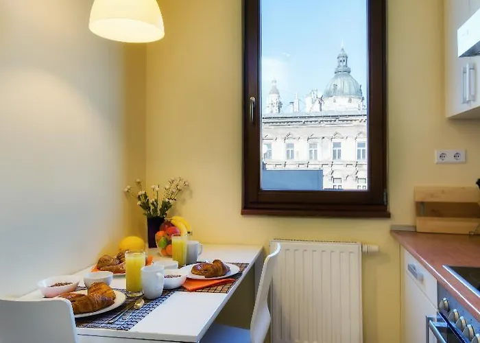 公寓式酒店 时尚风豪华公寓酒店 4*